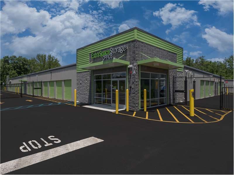 Storage Units in Warrington, PA at 2071 County Line Rd Extra Space