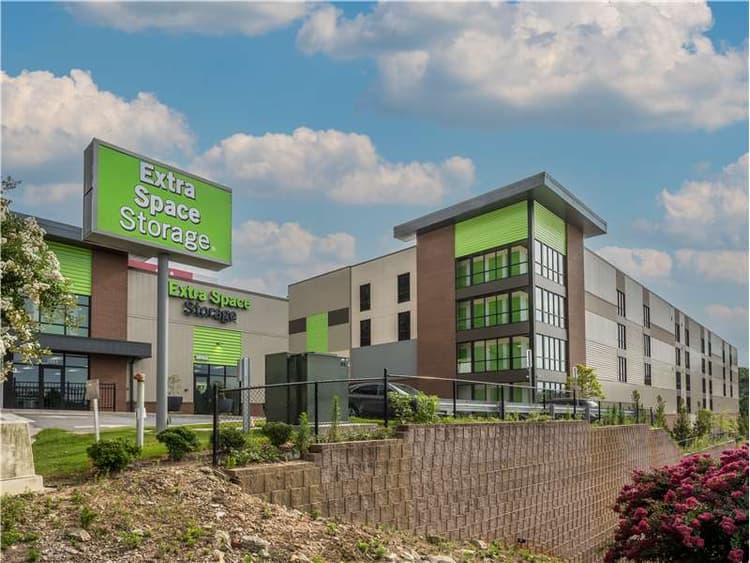 Storage Units in Atlanta, GA at 1484 Northside Dr Extra Space Storage
