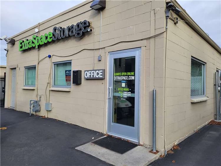 Storage Units in Midvale, UT at 7307 S 300 W Extra Space Storage