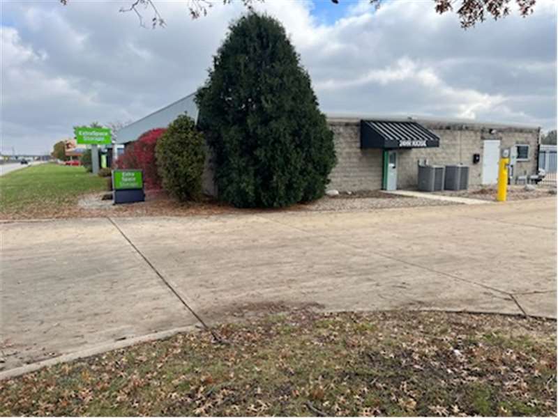 Storage Units in Champaign, IL at 611 W Kenyon Rd Extra Space Storage