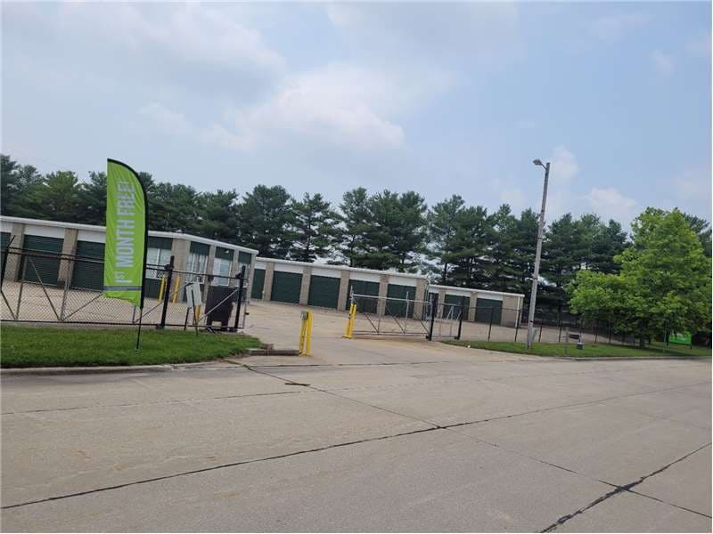 Storage Units in Champaign, IL at 2809 Lager Dr Extra Space Storage
