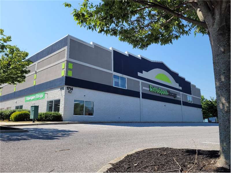 Storage Units in Cinnaminson, NJ at 1714 Bannard St Extra Space Storage