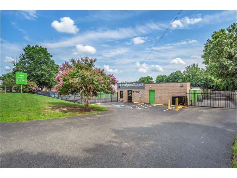 Storage Units in Ashland, VA at 10361 Kings Acres Rd Extra Space Storage