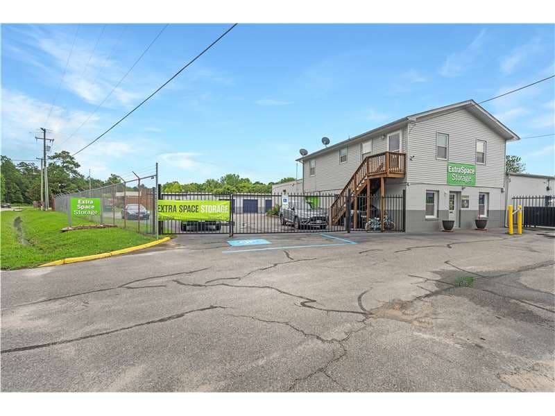 Storage Units in Richmond, VA at 2701 E Parham Rd Extra Space Storage