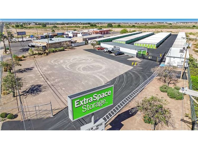 Storage Units in El Paso, TX at 10520 Dyer St Extra Space Storage