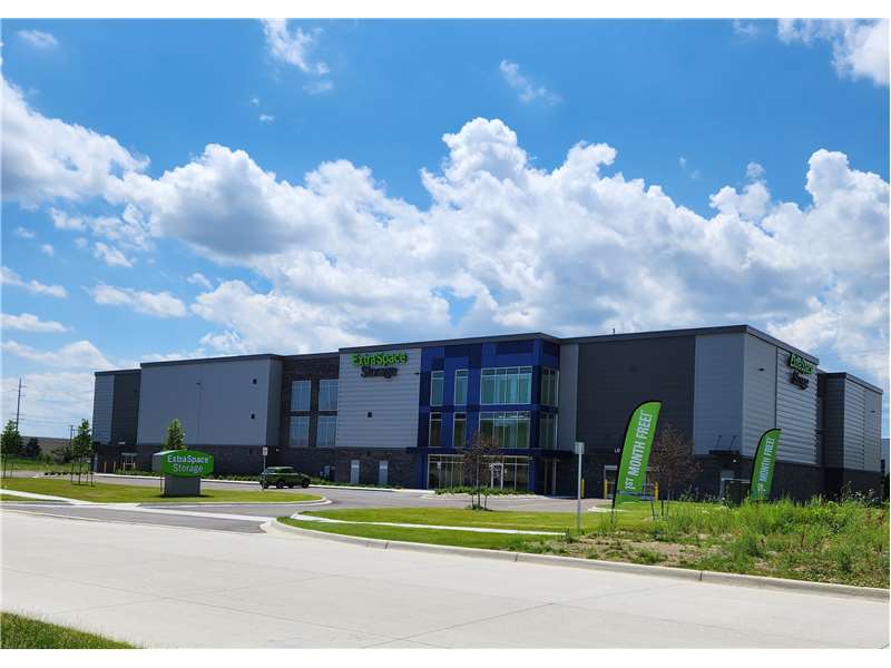 Storage Units in MI at 50801 Executive Dr Extra Space Storage