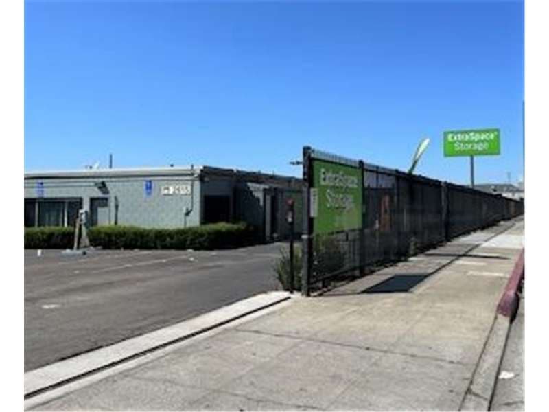 Storage Units in Oakland, CA at 2615 E 12th St Extra Space Storage