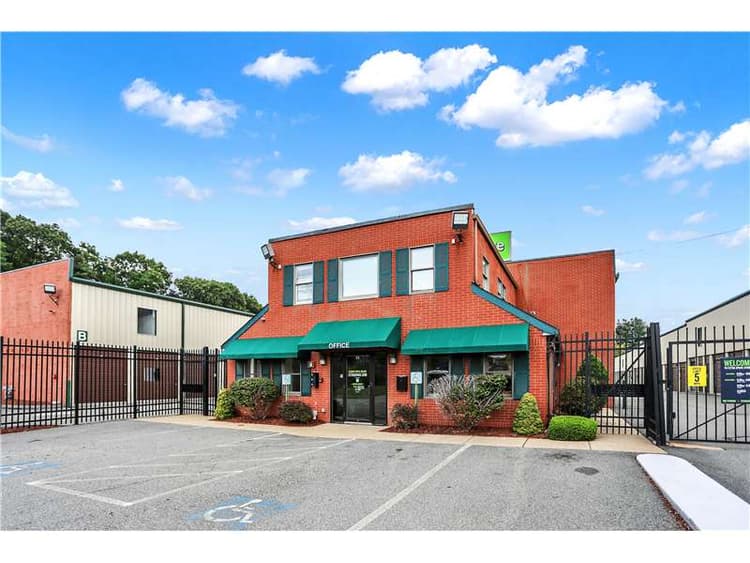 Storage Units in Burlington, MA at 35 Ray Ave Extra Space Storage