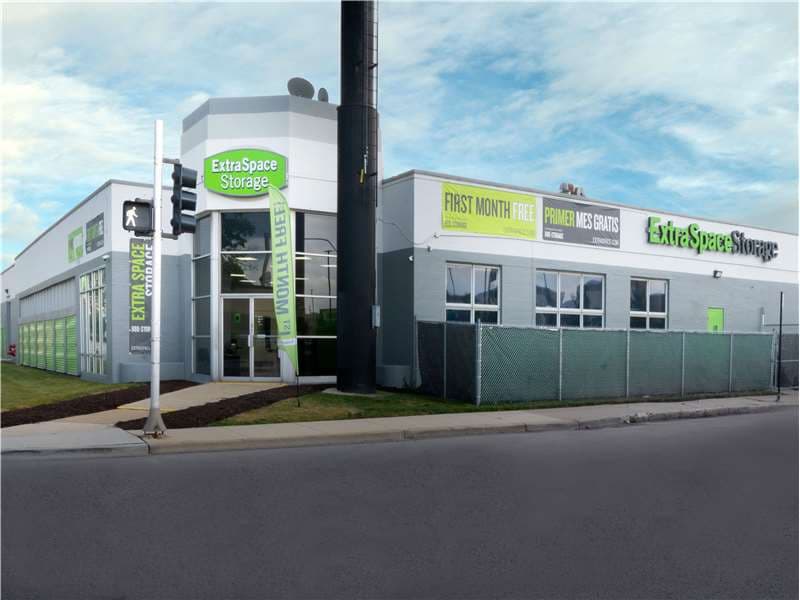 Storage Units in Chicago, IL at 4222 S Pulaski Rd Extra Space Storage