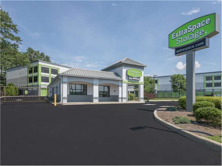 Storage Units in Fairfield, NJ at 593 Route 46 W Extra Space Storage