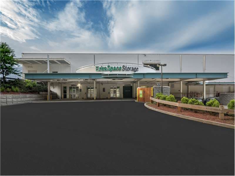 Storage Units in Yorktown Heights, NY at 3333 Crompond Rd Extra Space Storage