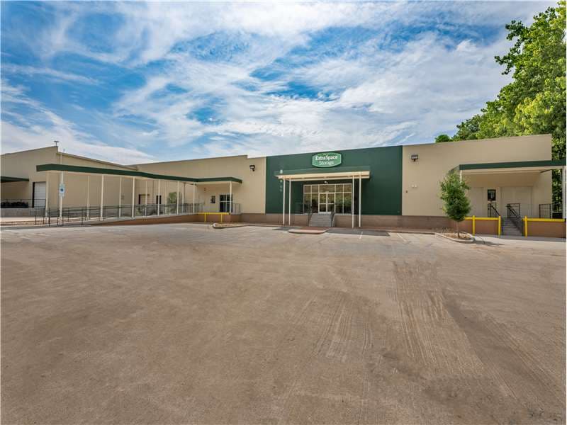 Storage Units in Charlotte, NC at 3304 Eastway Dr D Extra Space Storage