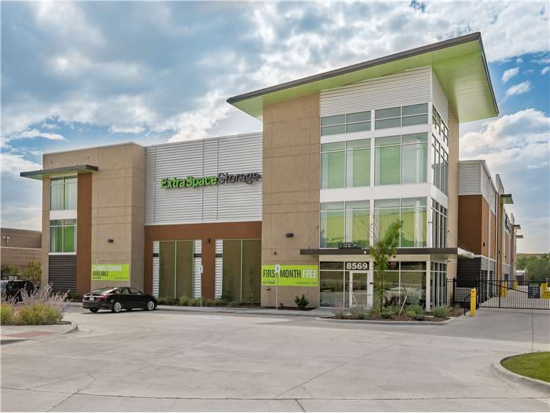 Storage Units in Highlands Ranch, CO at 8569 S Poplar Way Extra Space Storage
