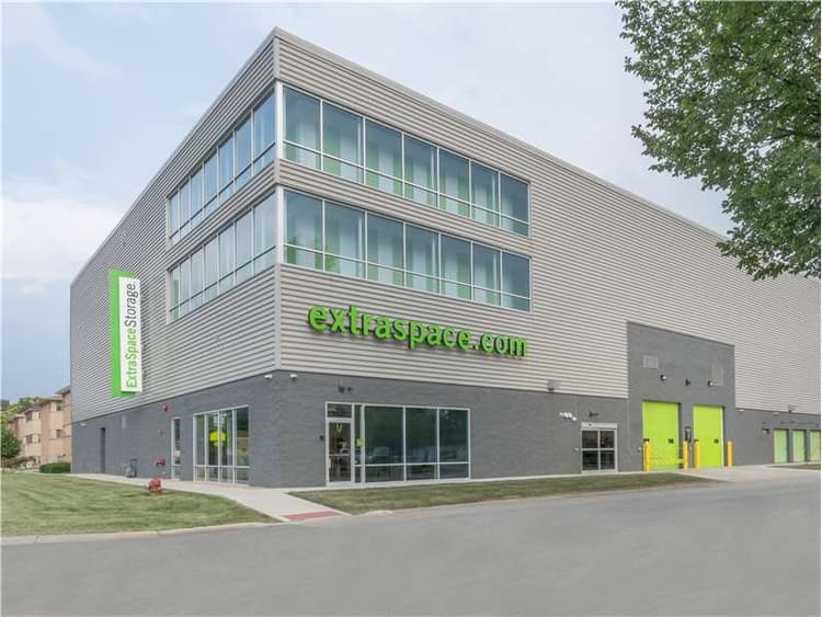 Storage Units in Midlothian, IL at 3657 147th St Extra Space Storage