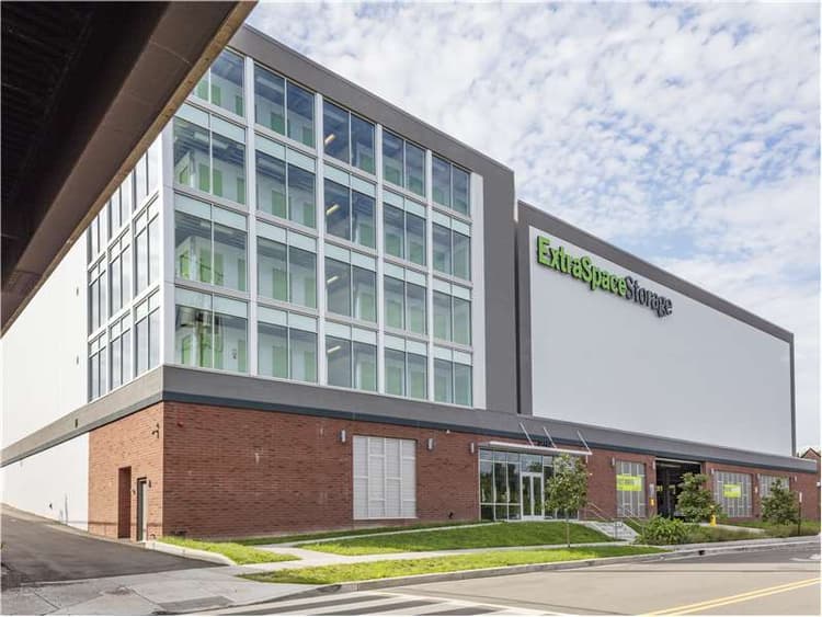 Storage Units in Washington, DC at 2800 8th St NE Extra Space Storage