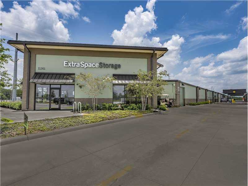 Storage Units in Orlando, FL at Narcoossee Rd Extra Space Storage