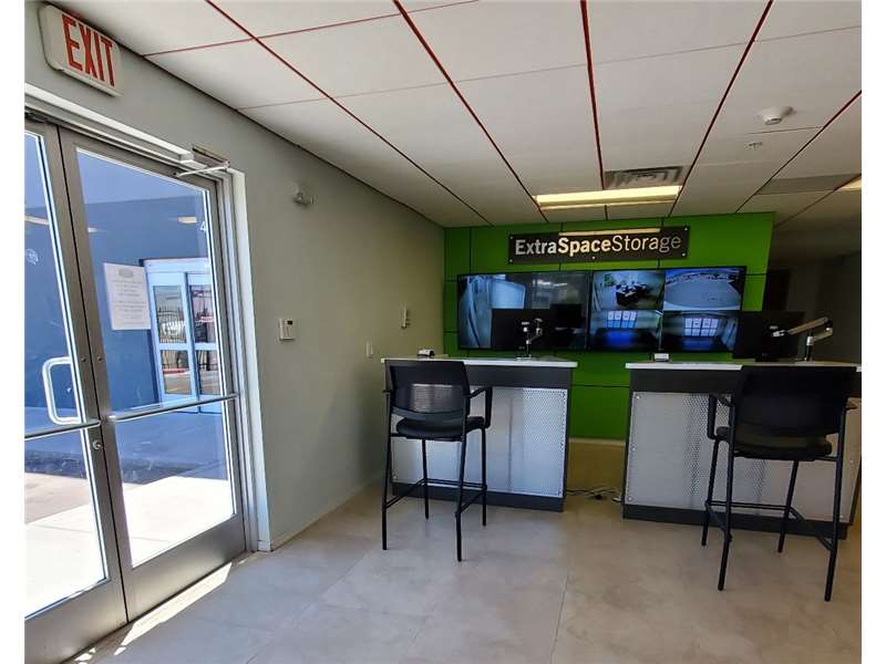 Storage Units in Albuquerque, NM at 4100 Yale Blvd NE Extra Space Storage