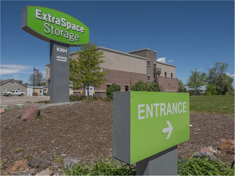 Extra Space Storage facility on 6301 W Mississippi Ave - Lakewood, CO