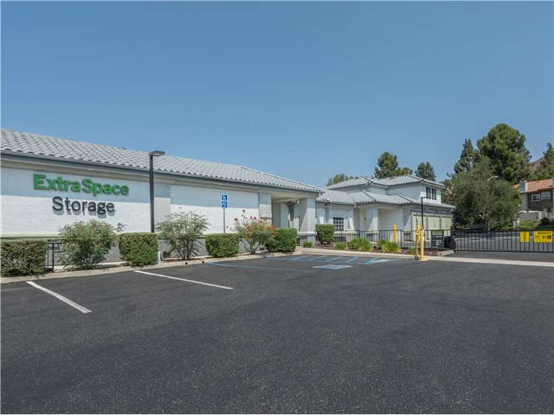 Extra Space Storage facility on 161 Duesenberg Dr - Thousand Oaks, CA