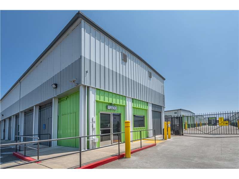 Extra Space Storage facility on 2201 Clement Ave - Alameda, CA