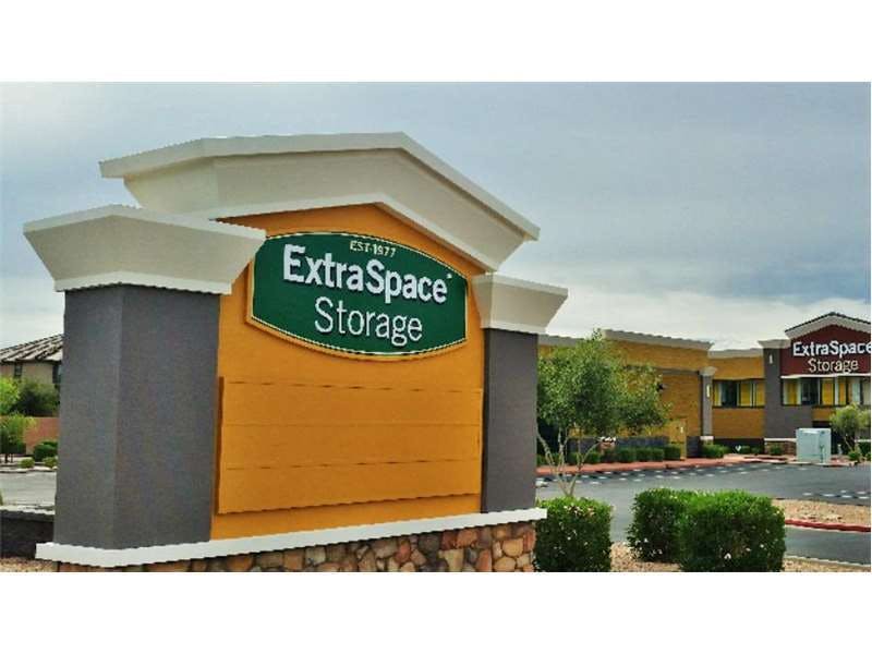 Extra Space Storage facility on 9363 E Southern Ave - Mesa, AZ