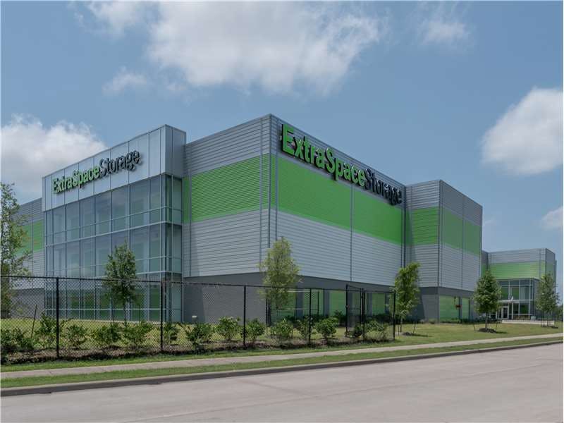 Extra Space Storage facility on 3505 W Bellfort Ave - Houston, TX