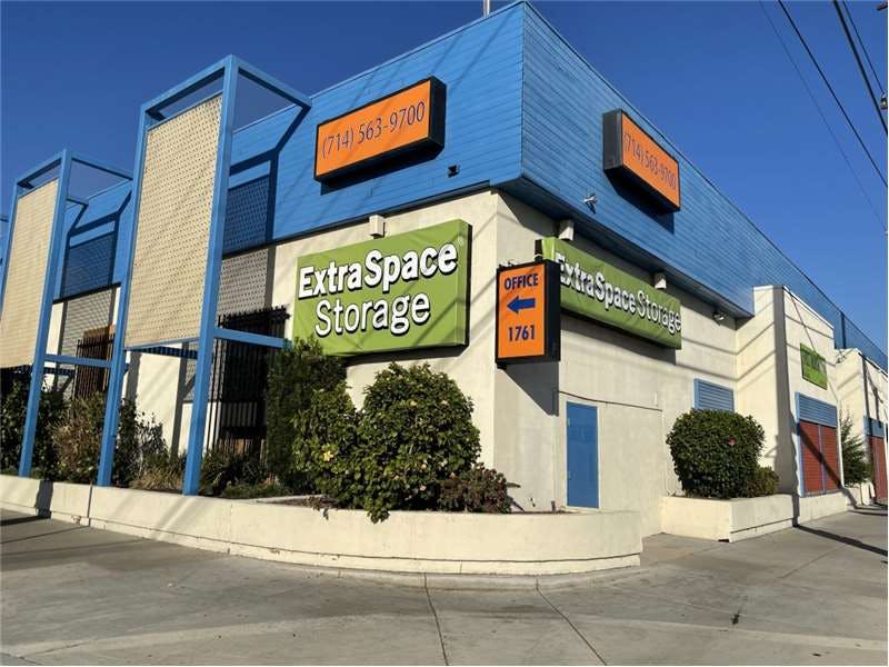 Extra Space Storage facility on 1761 W Katella Ave - Anaheim, CA