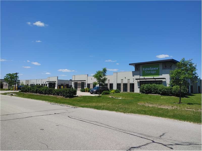 Extra Space Storage facility on 21300 Doral Rd - Waukesha, WI