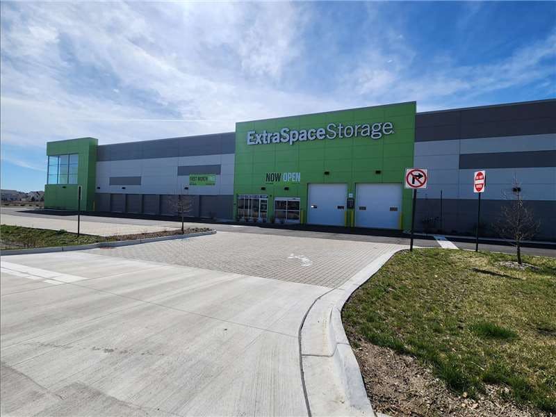 Extra Space Storage facility on 2325 Benchmark Ln - Bartlett, IL