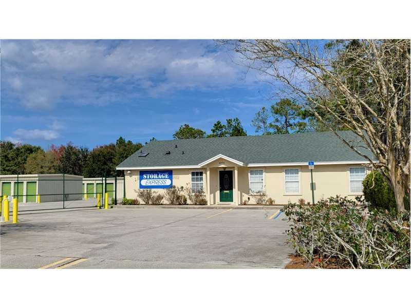 Extra Space Storage facility on 4404 County Road 218 - Middleburg, FL