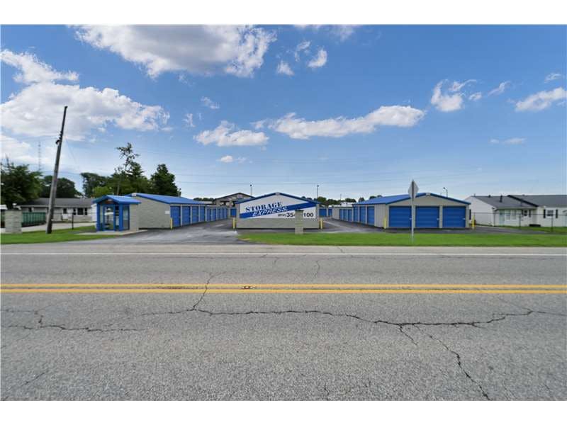 Extra Space Storage facility on 280 W Main St - Petersburg, IN