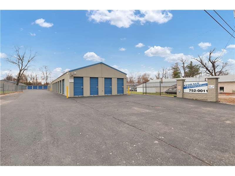 Extra Space Storage facility on 550 S Main St - Scottsburg, IN