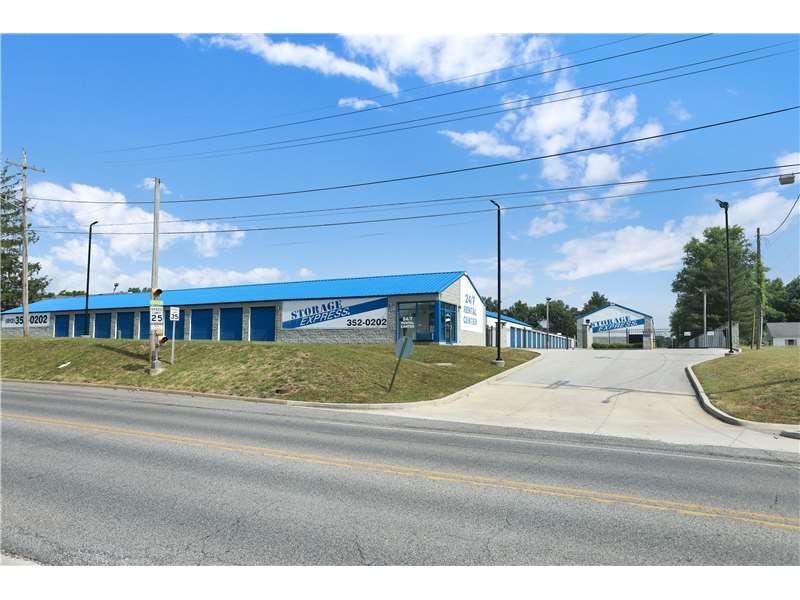 Extra Space Storage facility on 416 W Walnut St - North Vernon, IN