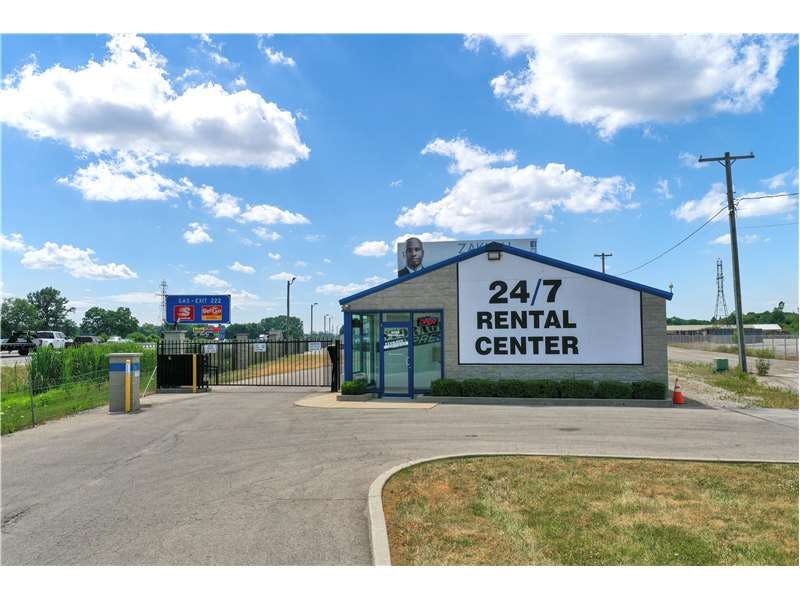 Extra Space Storage facility on 6529 S Madison Ave - Anderson, IN