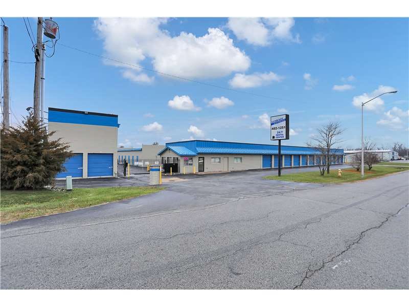 Extra Space Storage facility on 4501 Newaygo Rd - Fort Wayne, IN