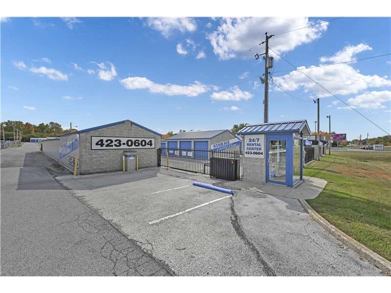 Extra Space Storage facility on 711 E Bigelow Ave - Findlay, OH