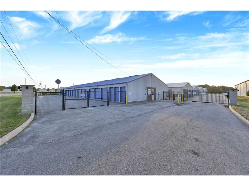 Extra Space Storage facility on 1345 N Vandemark Rd - Sidney, OH