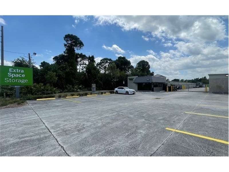 Extra Space Storage facility on 8531 S US Highway 1 - Port St Lucie, FL