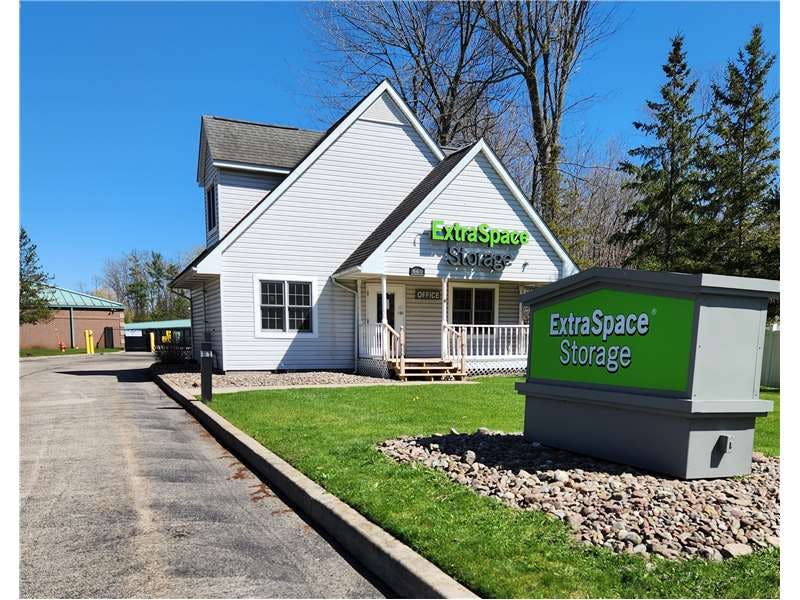 Extra Space Storage facility on 860 Phillips Rd - Webster, NY