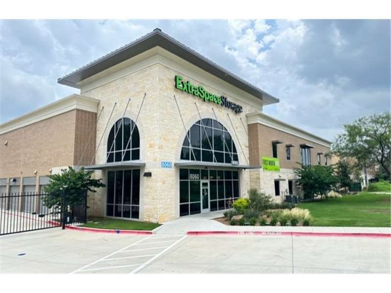 Extra Space Storage facility on 8060 Precinct Line Rd - Colleyville, TX