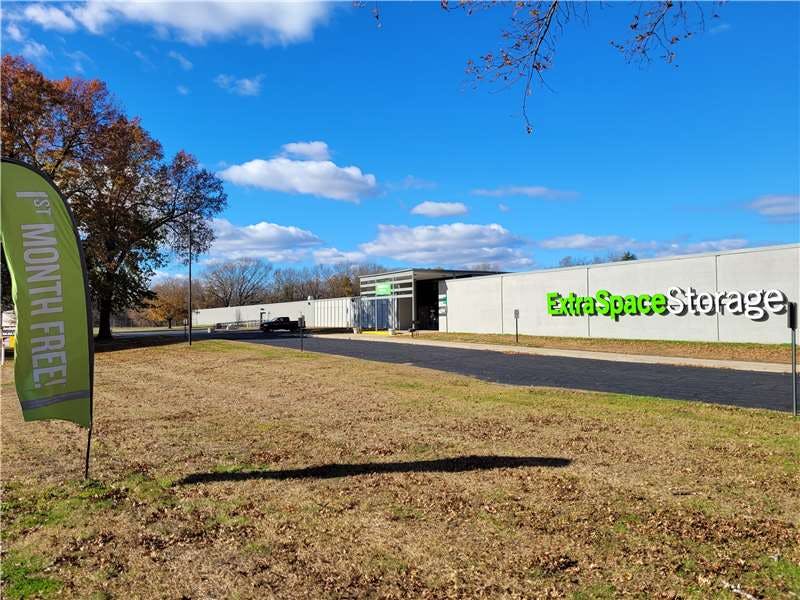 Extra Space Storage facility on 53 Manning Rd - Enfield, CT