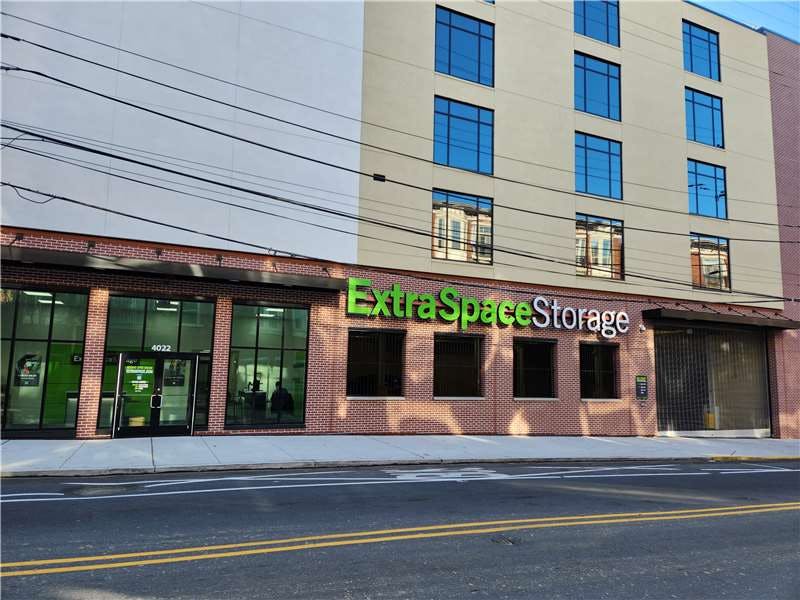 Extra Space Storage facility on 4022 Ridge Ave - Philadelphia, PA