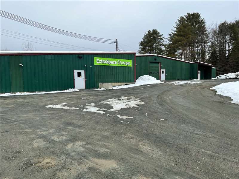 Extra Space Storage facility on 1044 Route 12A - Plainfield, NH