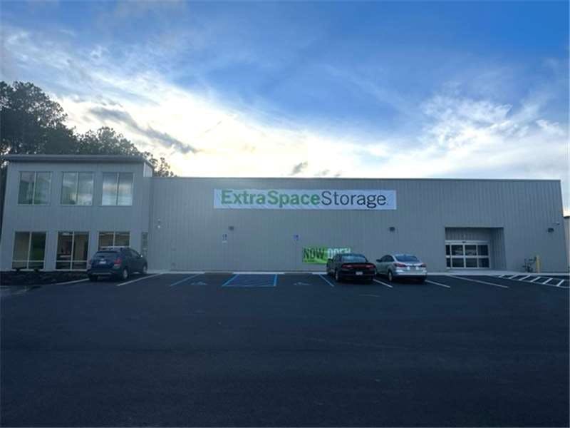 Extra Space Storage facility on 2415 S Irby St - Florence, SC