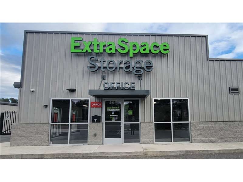 Extra Space Storage facility on 9239 103rd St - Jacksonville, FL