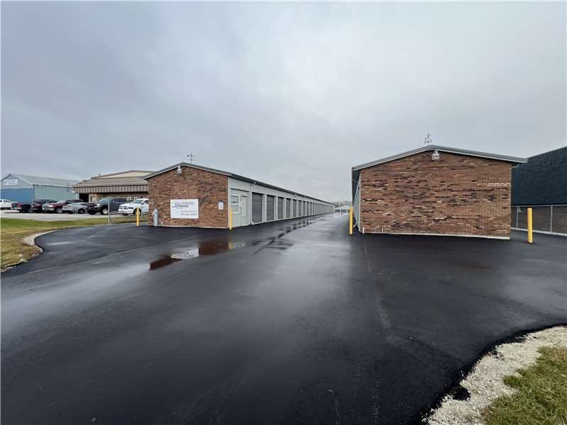 Extra Space Storage facility on 145 Industry Ave - Frankfort, IL