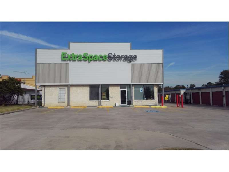 Extra Space Storage facility on 22300 TX-249 - Houston, TX