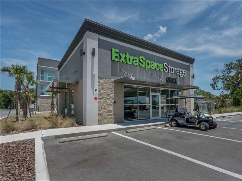 Extra Space Storage facility on 15027 Cortez Blvd - Brooksville, FL