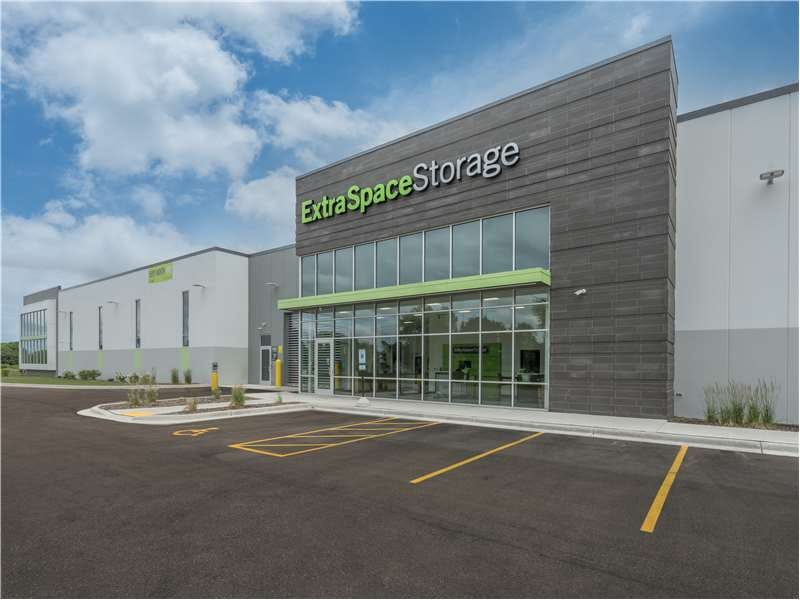 Extra Space Storage facility on 9001 Wilmot Rd - Pleasant Prairie, WI