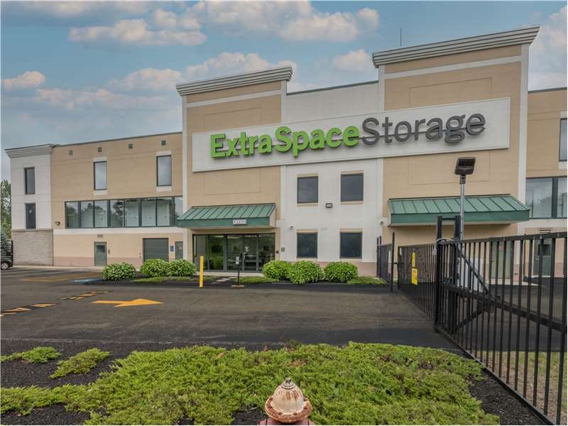 Extra Space Storage facility on 100 Ladge Dr - Avon, MA